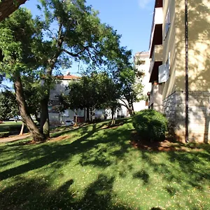 Agata In Center Apartment Poreč